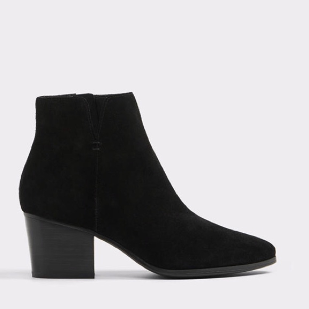 ALDO Suede black ankle boots booties size 8 US